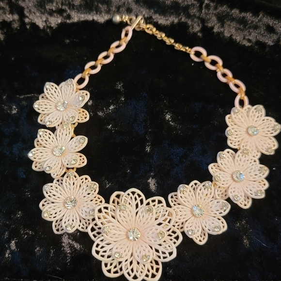Vintage Plastic Filigree Flower with Rhinestones Necklace and Bracelet S… - Picture 7 of 7
